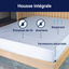Housse anti-punaises de lit intégrale recouvrant entièrement le matelas, offrant une protection contre les punaises de lit et les acariens, avec tissu respirant et fermeture sécurisée.